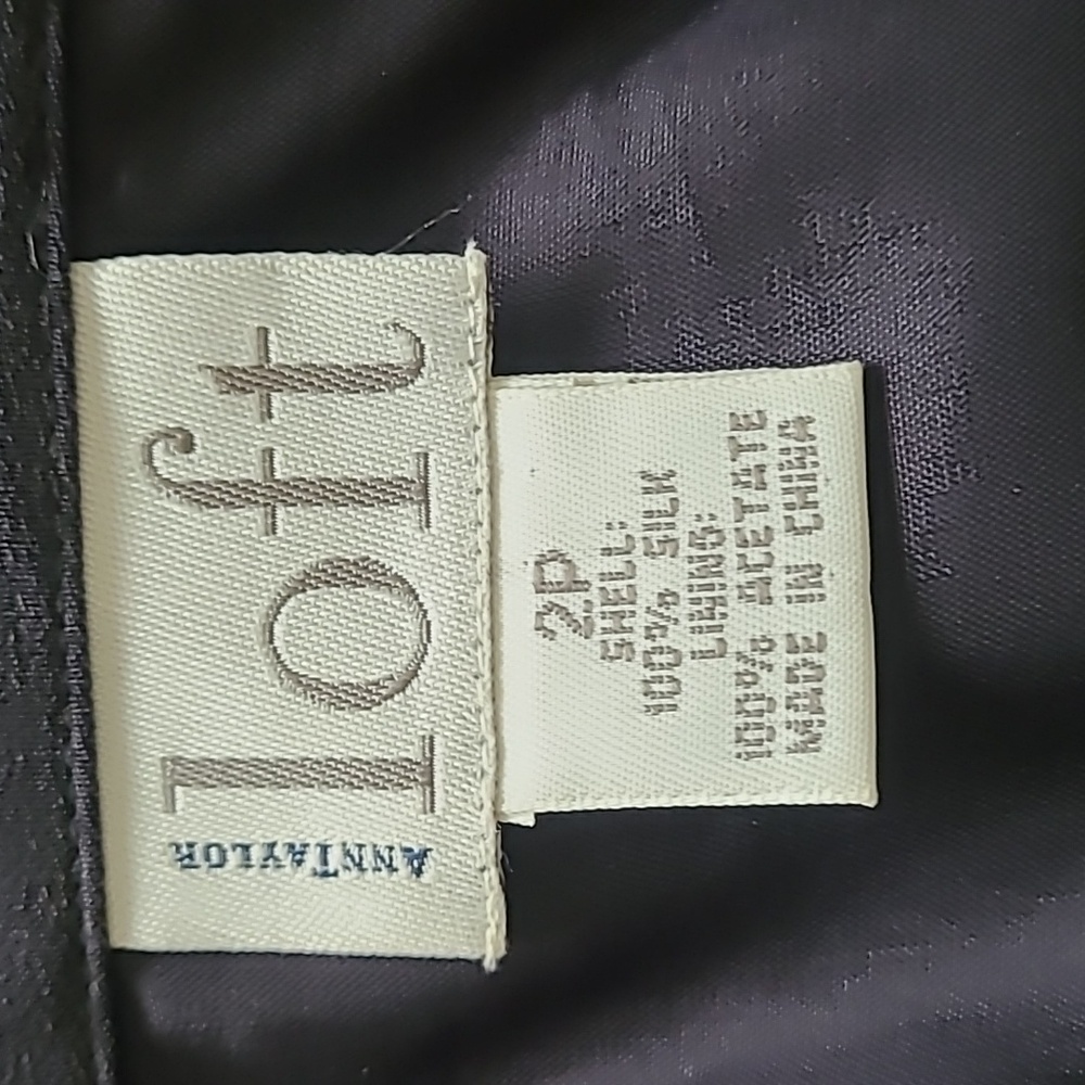 LOFT Pencil Skirt - Picture 3 of 9